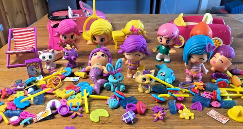 Famosa pinypon lot dolls - lot,