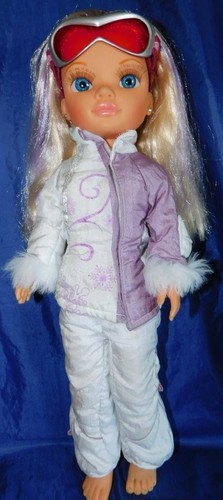 Nancy famosa vinyl doll - vinyl,
