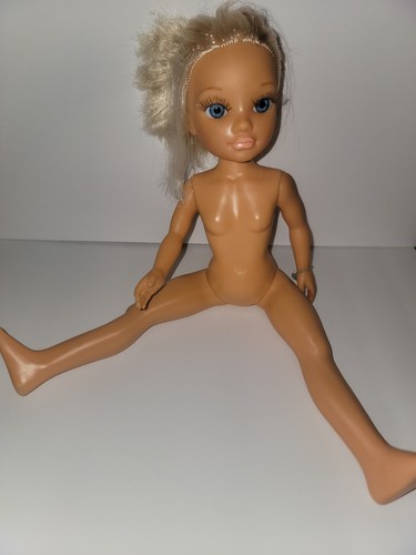 Vintage nancy doll blonde - 17",